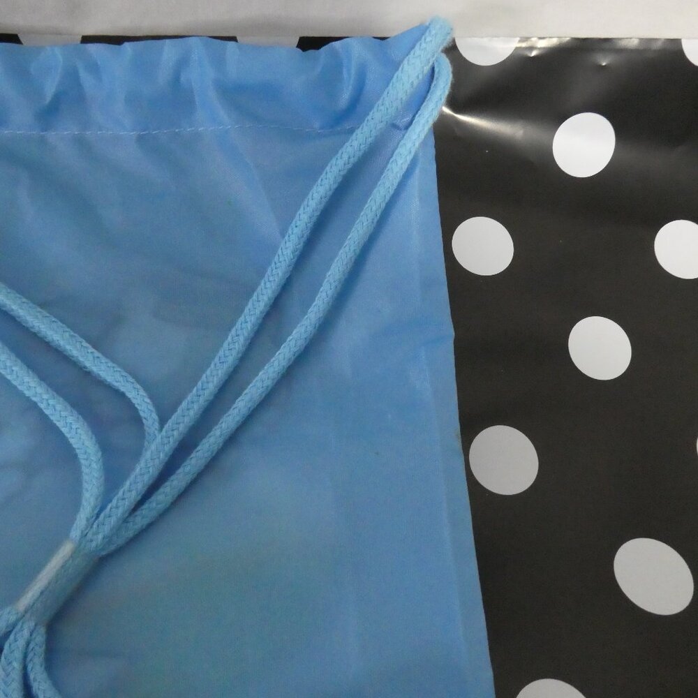 EVA AIR | Hello Kitty Draw String Bag - Picture 9 of 11